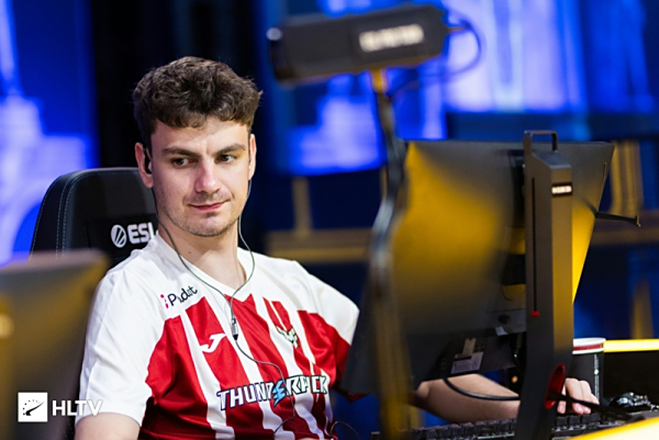 Tarzan ：幸运会眷顾勇敢的人，一起努力的向前走，笑着去享受比赛